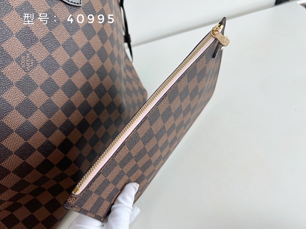 ルイヴィトンバッグ素材ディテール